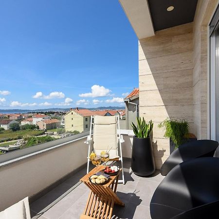 Luxury Apartment N Zara Esterno foto