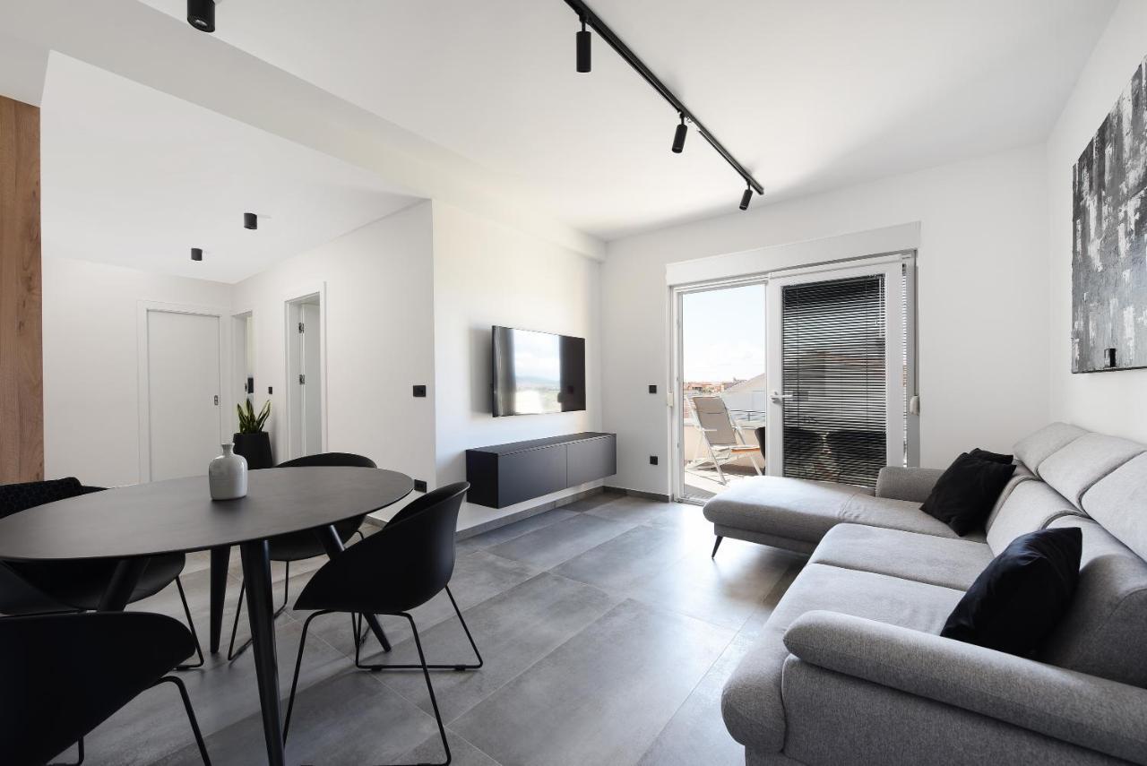 Luxury Apartment N Zara Esterno foto