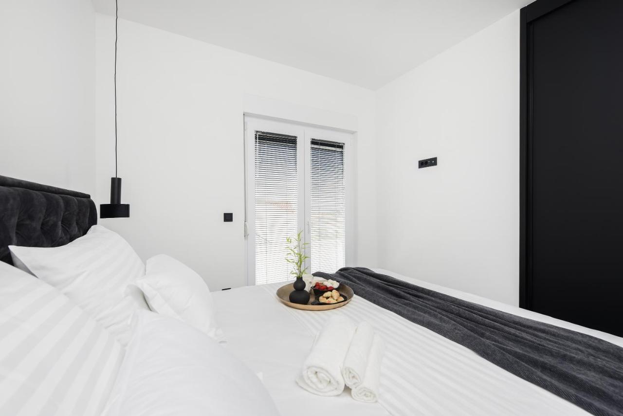 Luxury Apartment N Zara Esterno foto